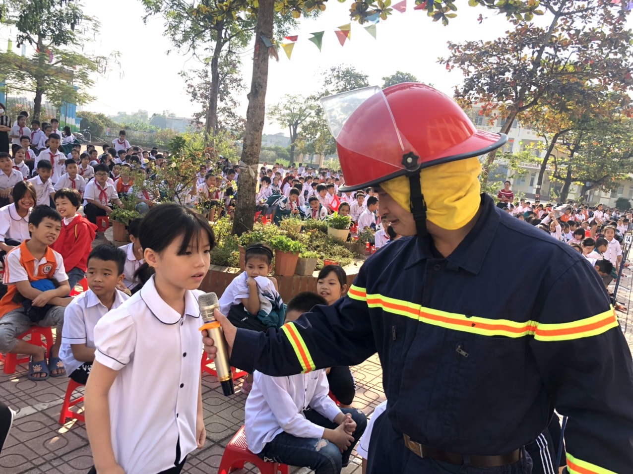 HOẠT ĐỘNG TUYÊN TRUYỀN CÔNG TÁC PHÒNG CHÁY CHỮA CHÁY TRONG TRƯỜNG HỌC - TIỂU HỌC TT KIM BÀI